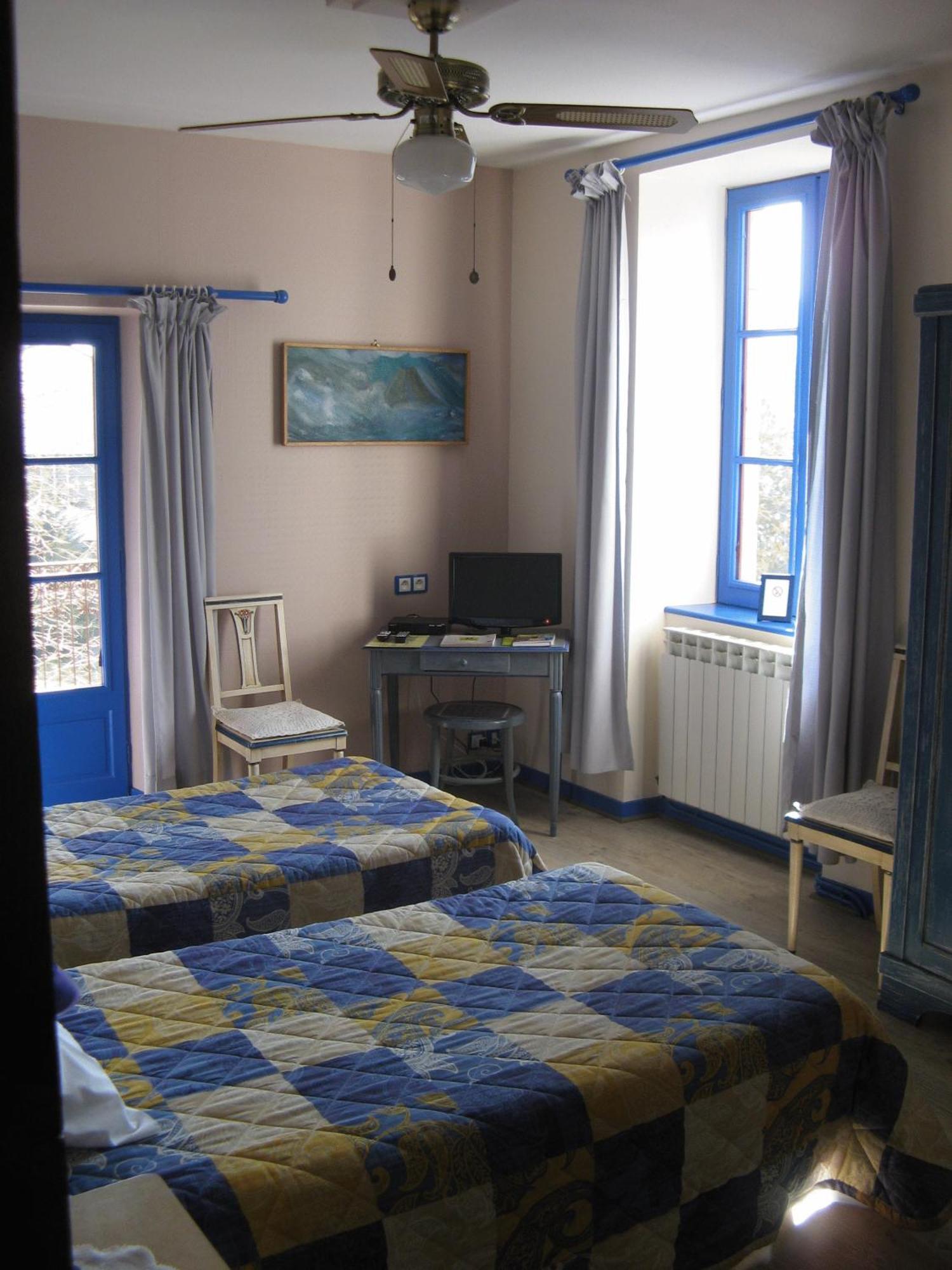 Auberge De Forges Forges  Ngoại thất bức ảnh